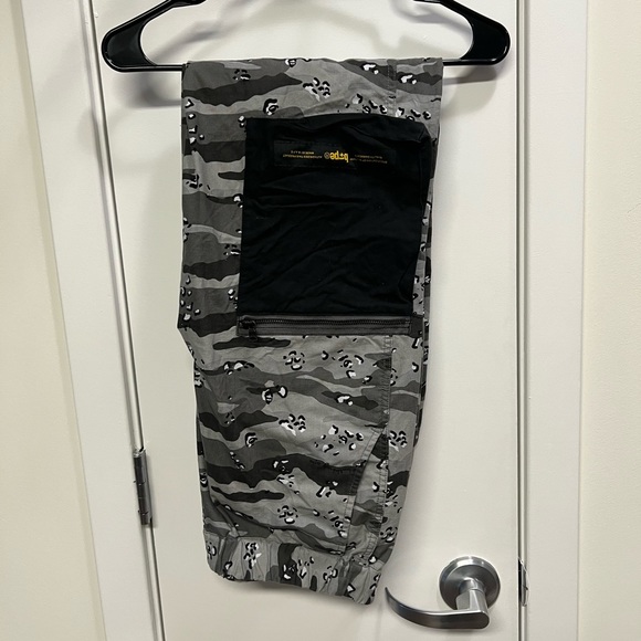 Bape Other - Bape Winter Camo Cargo